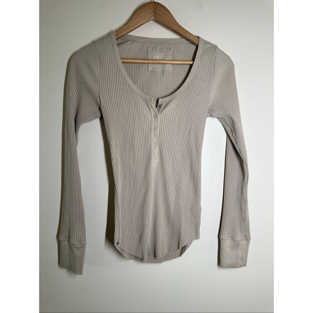 Aerie Tan Ribbed Long Sleeve Henley Top Size Medium